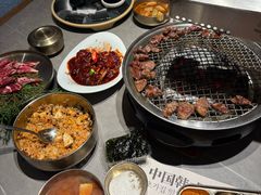-草家酱蟹炭火烤肉店(珲春南路一店)