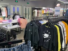 -唯品会(北京国瑞城店)