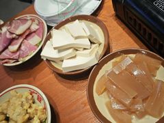 -干老庆贵州留一手烤鱼·地摊火锅(财经大学店)