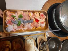 -芸山季·云南野生菌火锅(人民广场来福士店)