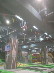 -反弹蹦床公园·亲子乐园·团建·派对(尚品奥莱店)