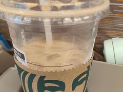 -星巴克(上海虹桥站2A检票口)