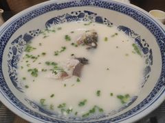 -南京金牛湖巨碗鱼头