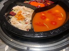 -九牧鱻·渝老鬼重庆火锅(人民路店)