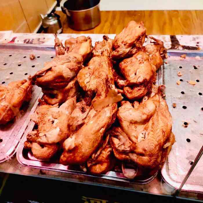 开封豫清斋抖鸡店(百花路店)-"至少在百花路开了15年的老店了女老板一