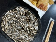 -果松木炭酸菜铜火锅·外婆参鸡汤