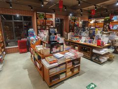 -新华书店(永安路店)