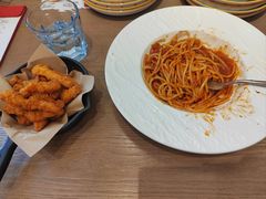-必胜客(上海华谊新所店)