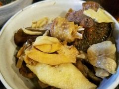 -菌海森林·非遗野生菌火锅(西山区滇池路摩根道店)