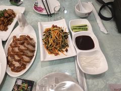 -六和聚传统烤鸭.天津菜(和平店)