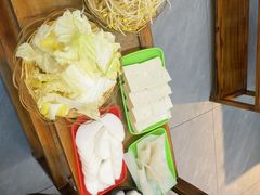 -地锅公社·现炒地锅鸡·地锅鱼·夜宵(罗锦路店)