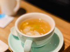 酸辣目鱼蛋汤-小大董·烤鸭(凤凰汇店)