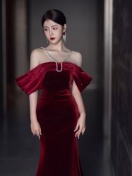 -洋洋婚纱品牌集合店