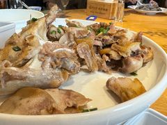 -头上红煨盐鸡·非遗院子餐厅
