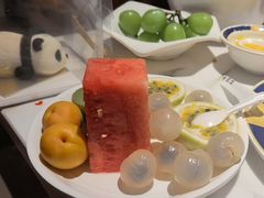 -雍容荟活帝王蟹活龙虾自助(苏宁旗舰店)