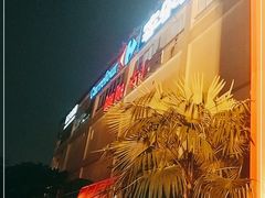 -家乐福(古北店)