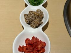 -余欢领鲜火锅(新街口店)