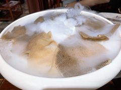 -东巴婆婆云南鱼豆花火锅(大东门店)