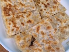 -溢心园香河肉饼总店