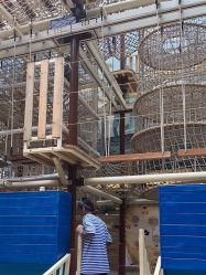 -PIPIKINGDOM皮皮王国欢乐号(欢乐海岸购物中心店)