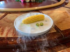 玉米形状芒果慕斯-碧丽宫大酒店(召稼楼店)
