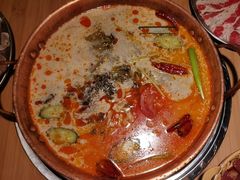 -洱火云南酸菜牛肉火锅(石景山当代商城店)
