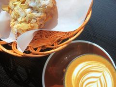 杏仁羊角-麦田工坊(月湖店)