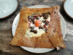 鸡蛋蘑菇熏肉荞麦可丽饼-RAC BAR(安福路店)