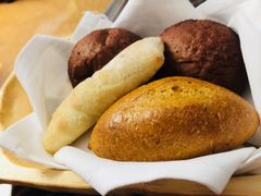 面包篮-小莫餐厅And More Restaurant西餐(北京展览馆店)