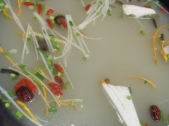 -景明轩•养生酸汤鱼火锅 云贵鲜菌 现舂野果酸汤(王寨小区店)