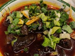 -拈签一笑黄牛肉辣卤串串