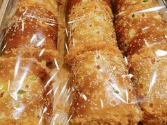-金色麦甜糕点(面包.蛋糕.华苑店)