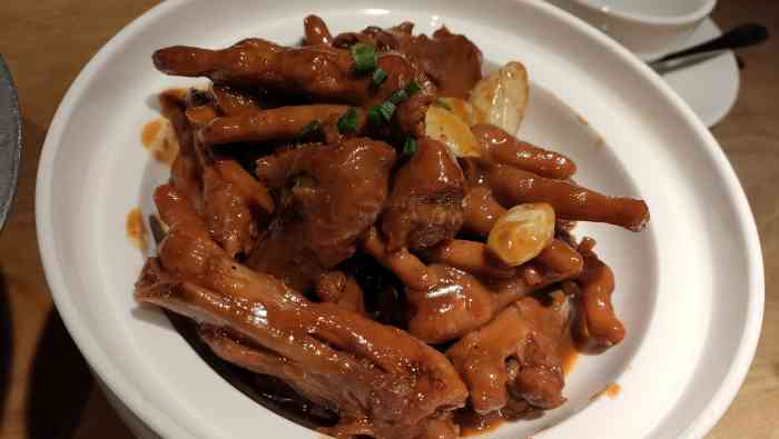 小菜园新徽菜(泰州茂业店)-"小菜园经营徽派菜系,不过好多都改良了.