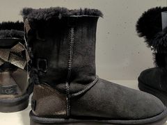 -UGG(燕莎奥特莱斯购物中心店)