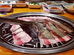 -唯成•韩国炭火烤肉 유성고기