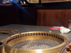 -铭牛烧肉·和牛海鲜自助(高新月牙湖店)
