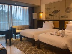 -三亚湾海居铂尔曼度假酒店