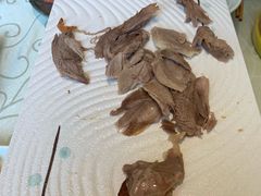 -依江春水烤鸭店