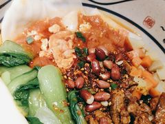 -陇上秦轩西安biangbiang面(朝龙汇店)
