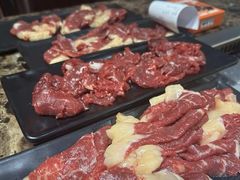 -牛里牛气· 榴莲海鲜鲜牛肉自助火锅·烤肉(横岗店)