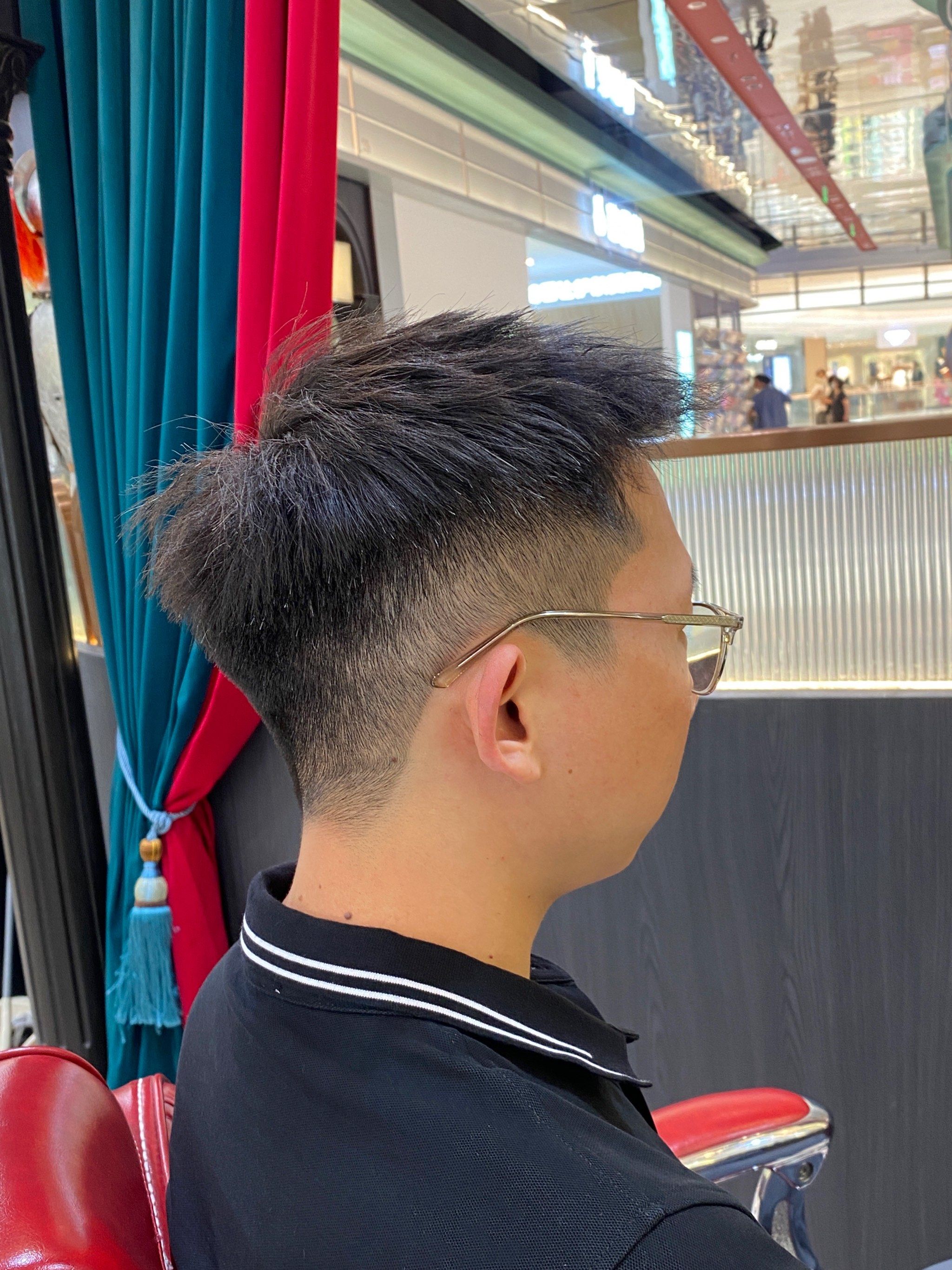 发型参考 阳光男孩撩妹发型必备 精致男孩必备\\n男士烫发