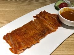 金牌炭烧猪颈肉-渔太泰漓江小馆·广西融合菜(西街店)