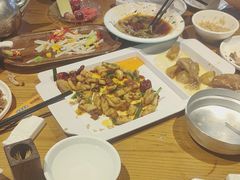 -隔壁老王·家常云南菜(花巷店)