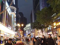 -八一路好吃街(雨田商务大厦店)