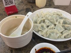 -周家大连水饺(美专校街店)