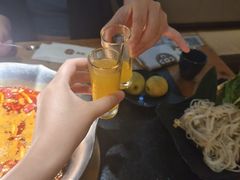 -湊湊火锅·茶憩(南京东路悦荟店)