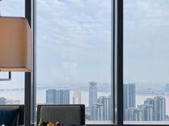靠窗位-悦厅·下午茶(杭州柏悦酒店)