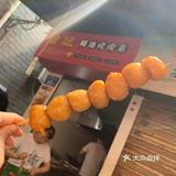 一边看店家做一边感慨糖油粑粑好像也没有那么难做