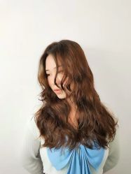 -首脑美发沙龙