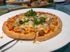鸡肉菠萝培根披萨-又见马甲M8融合西餐厅(厦门体育中心店)